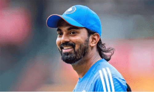 ആദ്യം ക്യാപ്റ്റൻസി വേണ്ടെന്ന് വെച്ചു ഇപ്പോൾ ഓപ്പണിങ്ങും? അടിമുടി മാറി കെ.എൽ. രാഹുൽ!