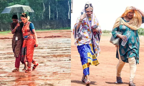 ചുട്ടുപൊള്ളുന്ന വെയിൽ, മത്സരിച്ച് മഴയും; എം.ജി സർവകലാശാല കലോത്സവം ചുട്ടുപൊള്ളുന്ന വെയിൽ, മത്സരിച്ച് മഴയും; എം.ജി സർവകലാശാല കലോത്സവം