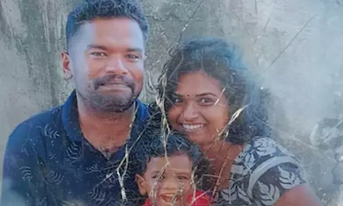 രണ്ടരവയസുള്ള കുഞ്ഞിനെ കഴുത്തറുത്ത് കൊന്ന് മാതാപിതാക്കൾ ജീവനൊടുക്കി