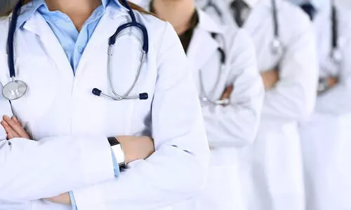 വ്യാജ ഡോക്ടർക്കെതിരെ ക്രിമിനൽ നടപടി സാധ്യത പരിശോധിക്കണം-മനുഷ്യാവകാശ കമീഷൻ