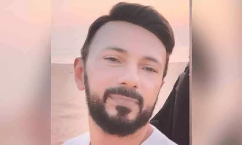 കള്ളന്റെ വേഷമിട്ട് 92കാരിയായ വല്യുമ്മയെ കൊള്ളയടിച്ചു; ഒടുവിൽ യുവാവ് പിടിയിൽ കള്ളന്റെ വേഷമിട്ട് 92കാരിയായ വല്യുമ്മയെ കൊള്ളയടിച്ചു; ഒടുവിൽ യുവാവ് പിടിയിൽ