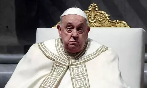 വെന്റിലേറ്റർ സഹായമില്ലാതെ ശ്വസനം; മാർപാപ്പയുടെ ആരോഗ്യനിലയിൽ പുരോഗതി