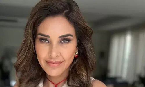 സഹാനുഭൂതിയെന്ന വികാരം നിങ്ങൾക്കുണ്ടോ ?​; എയർ ഇന്ത്യക്കെതിരെ കനേഡിയൻ-ഇന്ത്യൻ നടി