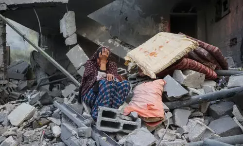 ഇസ്രായേൽ ആക്രമണം കടുപ്പിച്ചു; മറുപടിയായി തെൽ അവീവിനുനേരെ റോക്കറ്റ് തൊടുത്ത് ഹമാസ് ഇസ്രായേൽ ആക്രമണം കടുപ്പിച്ചു; മറുപടിയായി തെൽ അവീവിനുനേരെ റോക്കറ്റ് തൊടുത്ത് ഹമാസ്