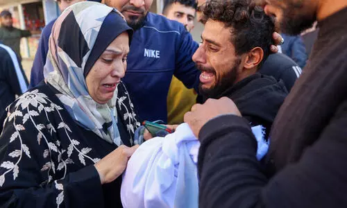 അധികാരത്തിൽ കടിച്ചുതൂങ്ങാൻ അയാൾ കുഞ്ഞുങ്ങളെ കൊല്ലുന്നു