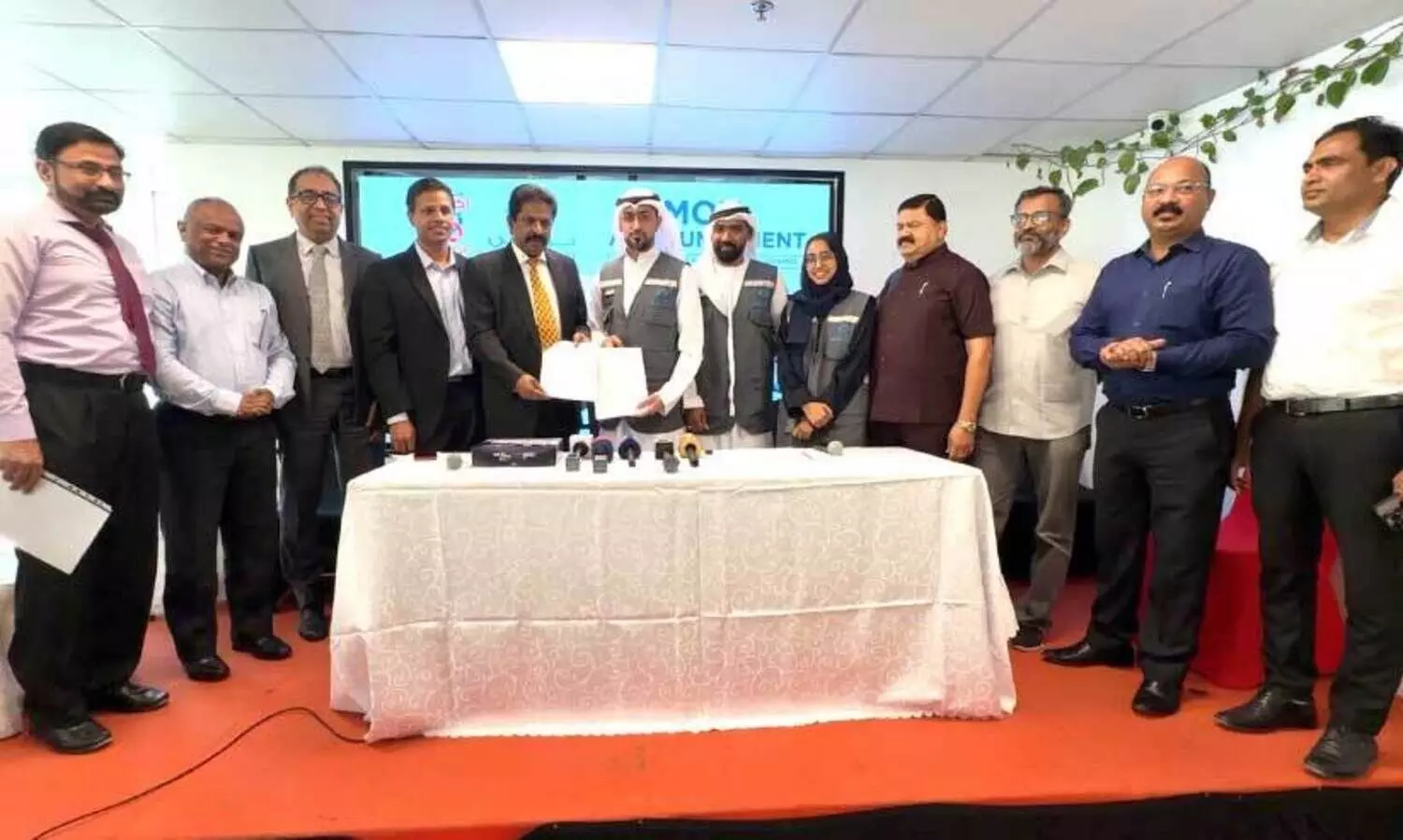 തൊ​ഴി​ലാ​ളി​ക​ൾ​ക്ക്​ അ​ക്കാ​ഫി​ന്‍റെ സൗ​ജ​ന്യ നേ​ത്ര​പ​രി​ശോ​ധ​ന