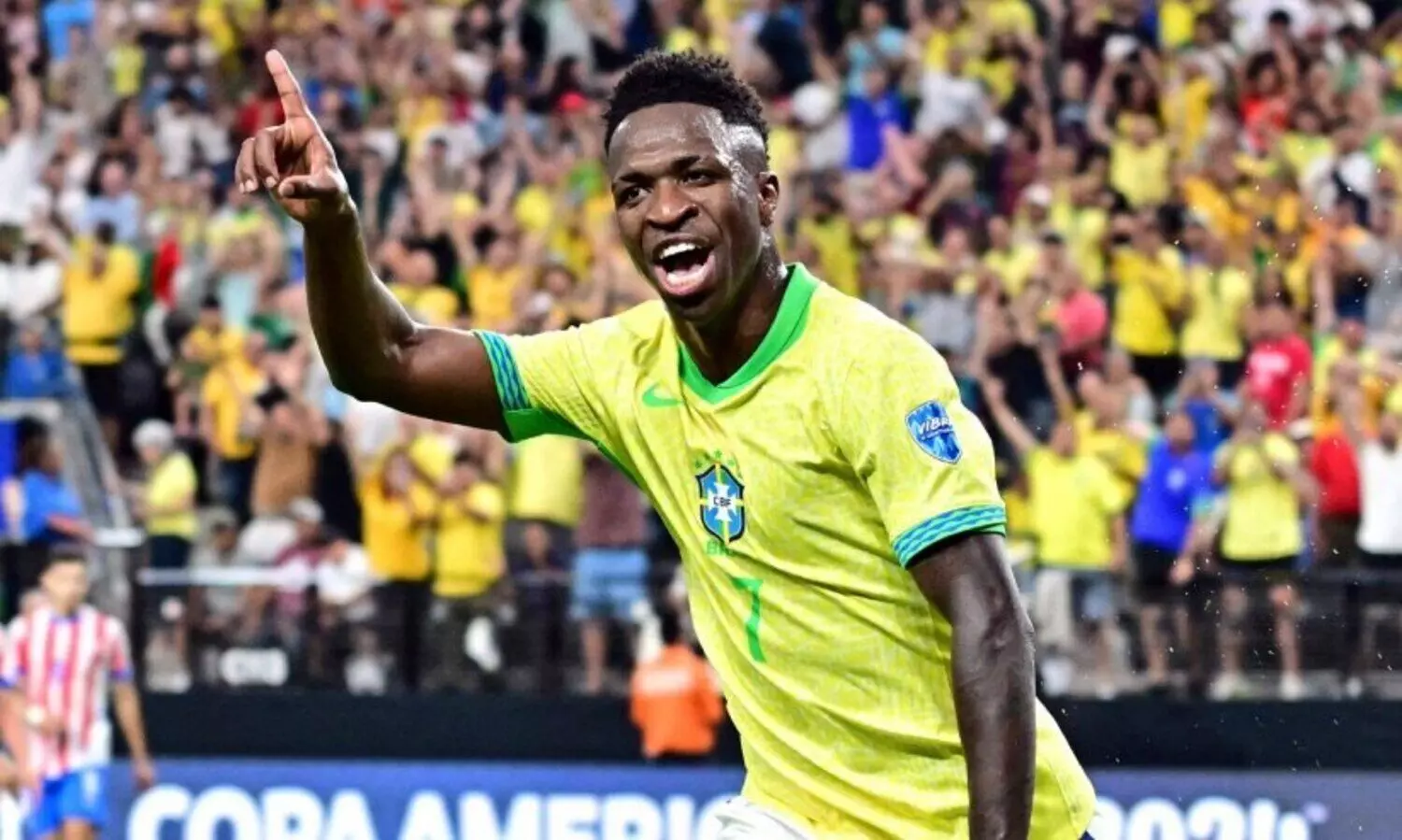 ഇൻജുറി ടൈമിൽ വലകുലുക്കി വിനീഷ്യസ്; കൊളംബിയക്കെതിരെ ബ്രസീലിന് തകർപ്പൻ ജയം