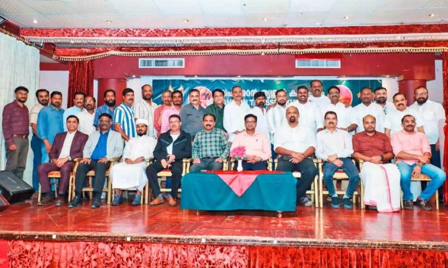 ബ​ഹ്‌​റൈ​ൻ തൃ​ശൂ​ർ കു​ടും​ബം ഇ​ഫ്താ​ർ വി​രു​ന്ന് സം​ഘ​ടി​പ്പി​ച്ചു