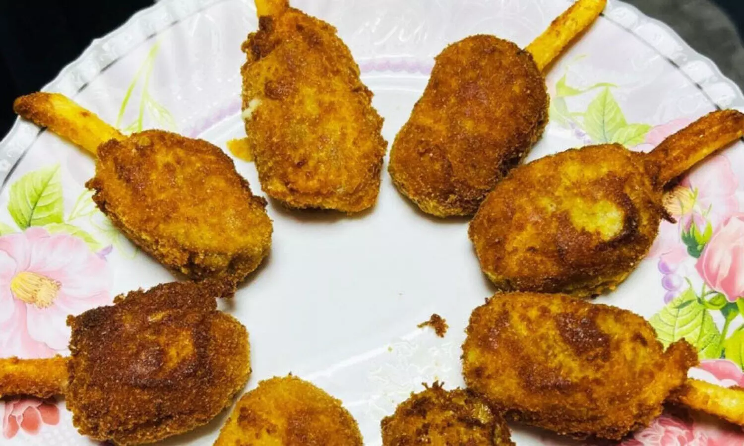 എ​ഗ് പൊ​ട്ടാ​റ്റോ ഫ്രൈ ​പോ​പ്സി​ക്ൾ, egg potato fry propsicle