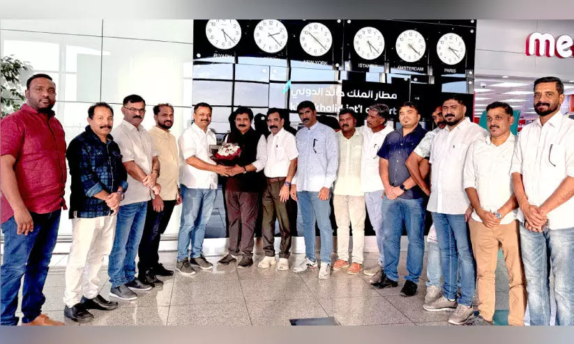 ആര്യാടൻ ഷൗക്കത്തിന് ഒ.ഐ.സി.സി സ്വീകരണം ആര്യാടൻ ഷൗക്കത്തിന് ഒ.ഐ.സി.സി സ്വീകരണം