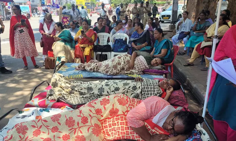 മറ്റു സംസ്ഥാനങ്ങളുമായി കേരളത്തിലെ ആശ പ്രവര്ത്തകരെ താരതമ്യപ്പെടുത്തരുത്- വി.ഡി.സതീശൻ മറ്റു സംസ്ഥാനങ്ങളുമായി കേരളത്തിലെ ആശ പ്രവര്ത്തകരെ താരതമ്യപ്പെടുത്തരുത്- വി.ഡി.സതീശൻ