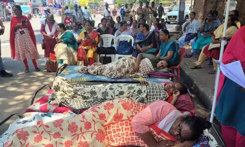 മറ്റു സംസ്ഥാനങ്ങളുമായി കേരളത്തിലെ ആശ പ്രവര്ത്തകരെ താരതമ്യപ്പെടുത്തരുത്- വി.ഡി.സതീശൻ മറ്റു സംസ്ഥാനങ്ങളുമായി കേരളത്തിലെ ആശ പ്രവര്ത്തകരെ താരതമ്യപ്പെടുത്തരുത്- വി.ഡി.സതീശൻ