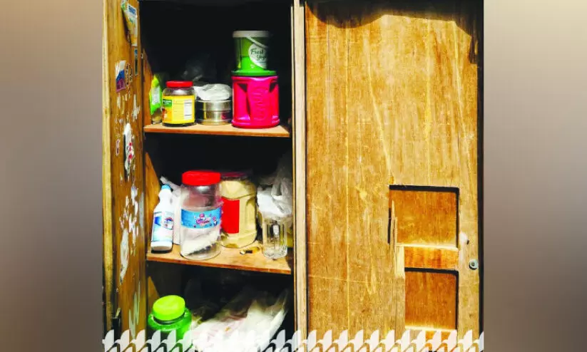 ഭ​ക്ഷ്യ​സു​ര​ക്ഷ; മ​ത്ര​യി​ലെ വീ​ടു​ക​ളി​ൽ പ​രി​ശോ​ധ​ന​യു​മാ​യി മ​സ്ക​ത്ത് മു​നി​സി​പ്പാ​ലി​റ്റി