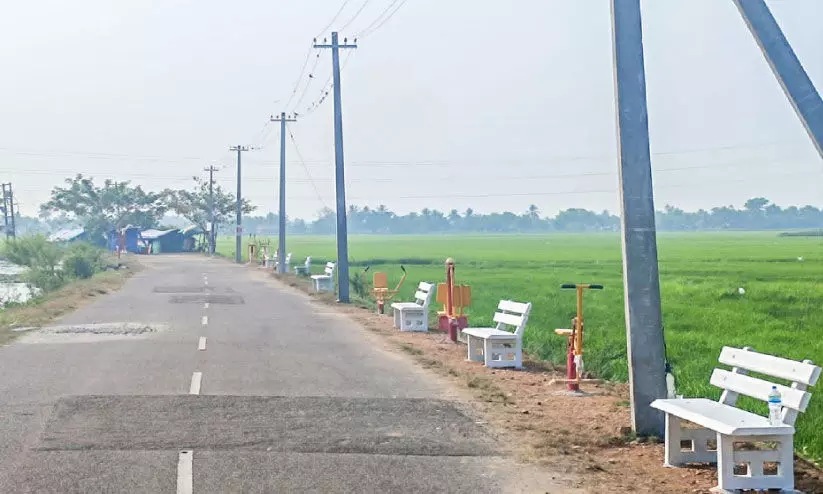 സാ​യാ​ഹ്ന​ങ്ങ​ള്‍ ഇനി സന്തോഷം നിറഞ്ഞതാവട്ടെ; ഹാപ്പിനസ് പാ​ര്‍ക്കു​മാ​യി പെ​രി​ങ്ങ​ര ഗ്രാ​മ​പ​ഞ്ചാ​യ​ത്ത്