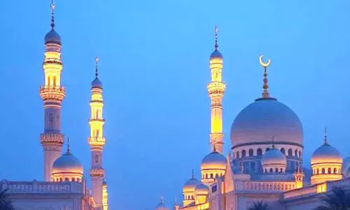 റ​മ​ദാ​ൻ അ​വ​സാ​ന പ​ത്ത്; മ​സ്ജി​ദു​ക​ൾ പ്രാ​ർ​ഥ​ന മു​ഖ​രി​തം