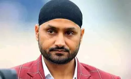 ഐ.പി.എല്ലിൽ ആ ടീമുകൾ ഏറ്റുമുട്ടുമ്പോൾ ഇന്ത്യയും പാകിസ്താനും കളിക്കുന്നത് പോലെ- ഹർഭജൻ സിങ്