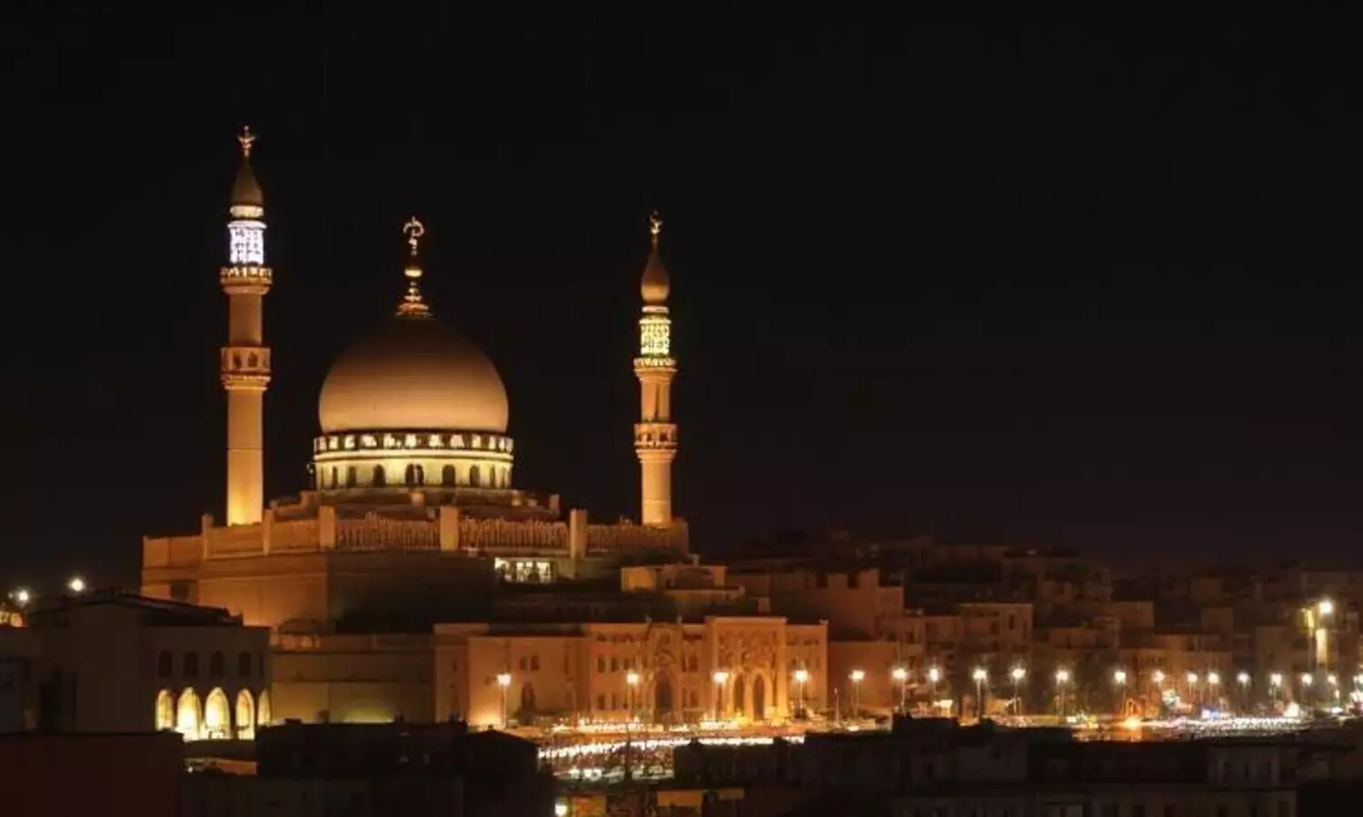 ഒമാനിൽ പെരുന്നാൾ അവധി പ്രഖ്യാപിച്ചു