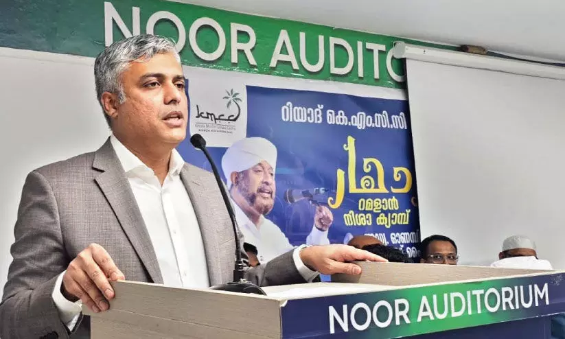 കോഴിക്കോട് ജില്ല കെ.എം.സി.സിയെ ‘കണക്ട്’ ചെയ്യാൻ മൊബൈൽ ആപ് കോഴിക്കോട് ജില്ല കെ.എം.സി.സിയെ ‘കണക്ട്’ ചെയ്യാൻ മൊബൈൽ ആപ്