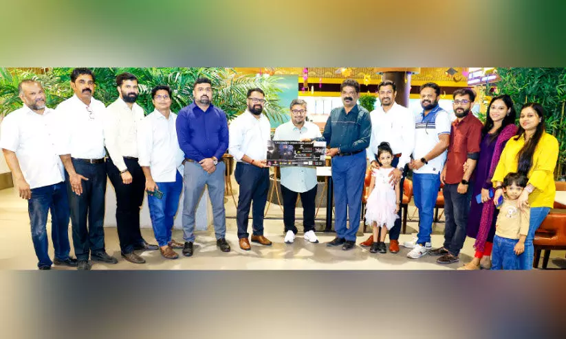 ‘എ​മ്പു​രാ​ൻ’ ഫാ​ൻ​സ്‌ ഷോ ​ ടി​ക്ക​റ്റ് വി​ൽ​പ​ന