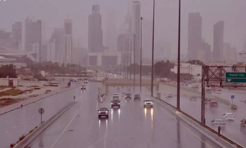 ശനിയാഴ്ച മ​ഴ ന​ന​ഞ്ഞ പ​ക​ൽ... ഞാ​യ​റാ​ഴ്ച കാ​ലാ​വ​സ്ഥ മെ​ച്ച​പ്പെ​ടും