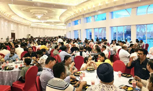 ഐ.​ഒ.​സി സ​ലാ​ല​യി​ൽ ഇ​ഫ്താ​ർ സം​ഘ​ടി​പ്പി​ച്ചു