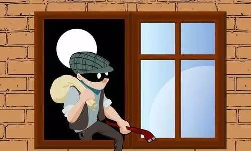 ചുങ്കപ്പാറയിലും കോട്ടാങ്ങലിലും മോഷണം പതിവാകുന്നു ചുങ്കപ്പാറയിലും കോട്ടാങ്ങലിലും മോഷണം പതിവാകുന്നു