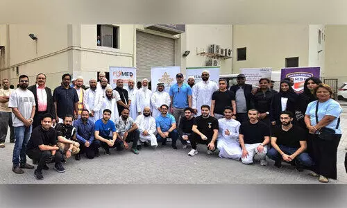 ടു​ഗ​ത​ർ-വി. കെ​യ​ർ തൊ​ഴി​ലാ​ളി​ക​ൾ​ക്ക് ഇ​ഫ്താ​ർ കി​റ്റ് നൽകി