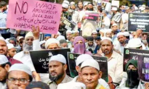 വഖഫ് ബിൽ: സാമൂഹിക സൗഹാർദം തകർക്കാനുള്ള ബി.ജെ.പി തന്ത്രം -കോൺഗ്രസ് വഖഫ് ബിൽ: സാമൂഹിക സൗഹാർദം തകർക്കാനുള്ള ബി.ജെ.പി തന്ത്രം -കോൺഗ്രസ്