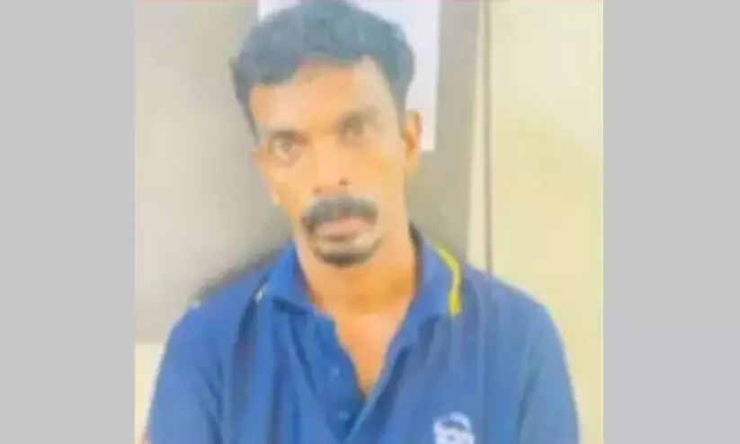 ‘മൂത്തമകനെ പെട്രോളൊഴിച്ച് കൊല്ലാൻ ശ്രമിച്ചു, പൊലീസിൽ പരാതി നൽകിയിട്ടും നടപടിയുണ്ടായില്ല’; ഗുരുതര വെളിപ്പെടുത്തലുമായി ആസിഡ് ആക്രമണത്തിൽ പരിക്കേറ്റ യുവതിയുടെ അമ്മ