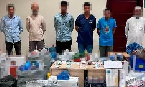 വ​ഴി​യോ​ര​ ക​ച്ച​വ​ട​ത്തി​നെ​തി​രെ ന​ട​പ​ടി ശ​ക്തം