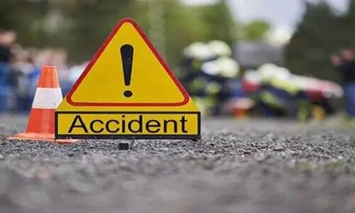 കെ​ട്ടി​ട​ത്തി​ലെ കു​ഴി​യി​ൽ വീ​ണ് തൊ​ഴി​ലാ​ളി​ക്ക് പ​രി​ക്ക്