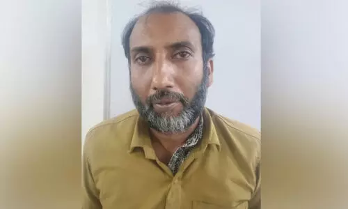 ലഹരി ഉപയോഗം; പി​ടി​കൂ​ടി​യ​ത് ല​ക്ഷ​ങ്ങ​ൾ വി​ല​യു​ള്ള ഏ​ഴാ​യി​രം പാ​ക്ക​റ്റ് പാ​ൻ​മ​സാ​ല​