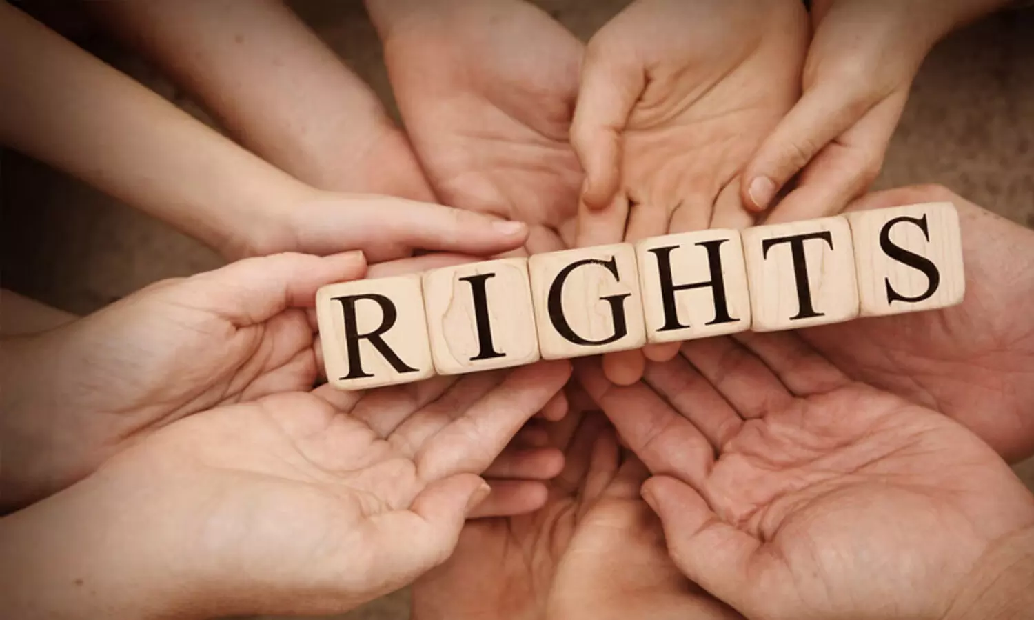 ആ​ഭ്യ​ന്ത​ര​യു​ദ്ധ കാ​ല​ത്തെ മ​നു​ഷ്യാ​വ​കാ​ശ ലം​ഘ​ന​ം;  ശ്രീലങ്കൻ മുൻ സൈനിക കമാൻഡർമാർക്കും മുൻ മന്ത്രിക്കും ബ്രിട്ടന്റെ ഉപരോധം