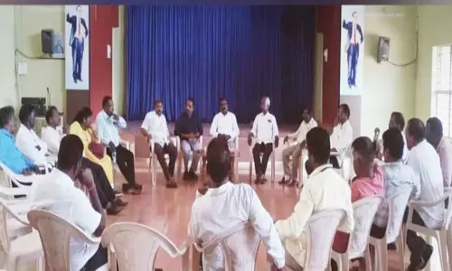 ദ​ലി​ത് വ​നി​ത​യെ കെ​ട്ടി​യി​ട്ട് മ​ർ​ദ​നം ന്യാ​യീ​ക​രി​ച്ച മു​ൻ മ​ന്ത്രി​ക്കെ​തി​രെ പ്ര​തി​ഷേ​ധം