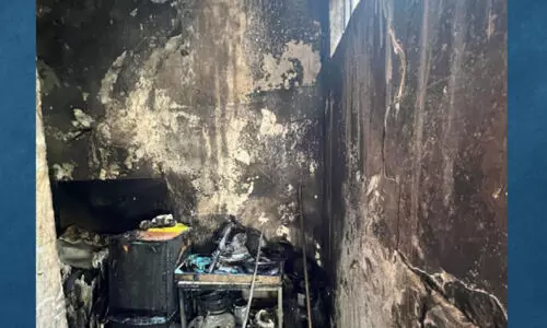 ജ​ലീ​ബി​ൽ അ​പ്പാ​ർ​​ട്മെ​ന്റി​ൽ തീ​പി​ടി​ത്തം; ഒ​രാ​ൾ മ​രി​ച്ചു