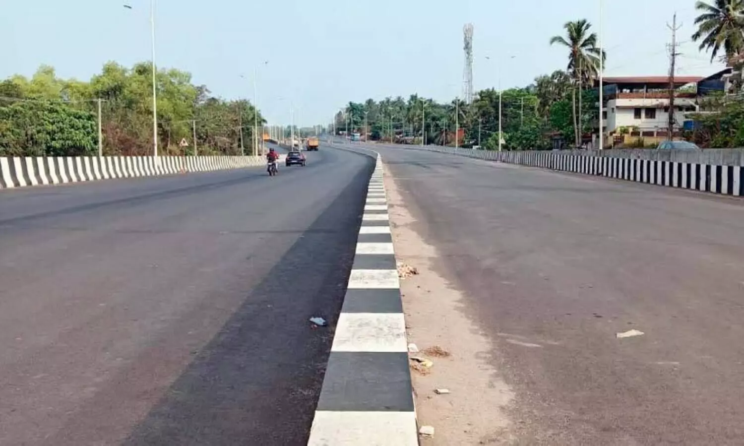 ദേ​ശീ​യ​പാ​ത നി​ർ​മാ​ണം; ആ​ദ്യ റീ​ച്ച് ഉ​ദ്ഘാ​ട​നം ഡി​സം​ബ​റി​ലേ​ക്ക് നീ​ളും