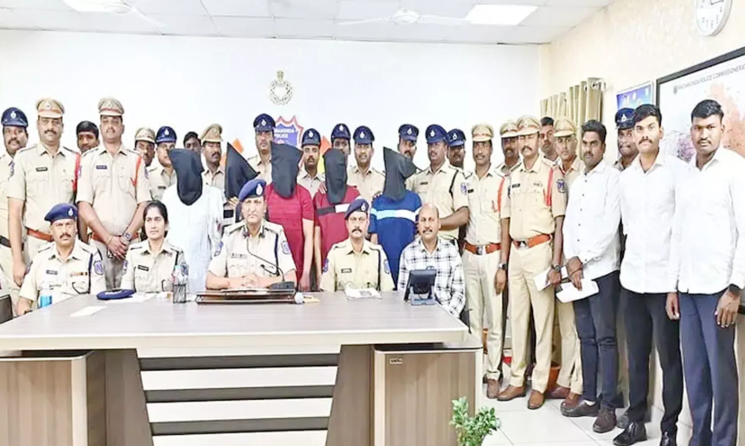 എ‌.ടി.എമ്മിൽ നിന്ന് 29 ലക്ഷം കൊള്ളയടിച്ച സംഘം അറസ്റ്റിൽ