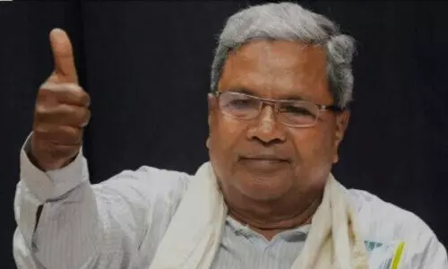 പാ​ൽ വി​ല വ​ർ​ധ​ന മ​ന്ത്രി​സ​ഭ യോ​ഗ​ത്തി​ൽ തീ​രു​മാ​നി​ക്കും -മു​ഖ്യ​മ​ന്ത്രി