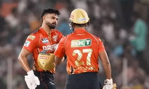 ‘എന്‍റെ സെഞ്ച്വറി മറന്നേക്കു, പരമാവധി ബൗണ്ടറി നേടു...’; ടീമിനായി സെഞ്ച്വറി പോലും വേണ്ടെന്നുവെച്ച ശ്രേയസ്സിന് കൈയടിച്ച് ആരാധകർ