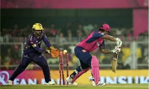 പന്തെടുത്തവർക്കെല്ലാം വിക്കറ്റ്, റോയൽസിനെ പിടിച്ചുകെട്ടി നൈറ്റ് റൈഡേഴ്സ്; ജയിക്കാൻ 152 റൺസ്