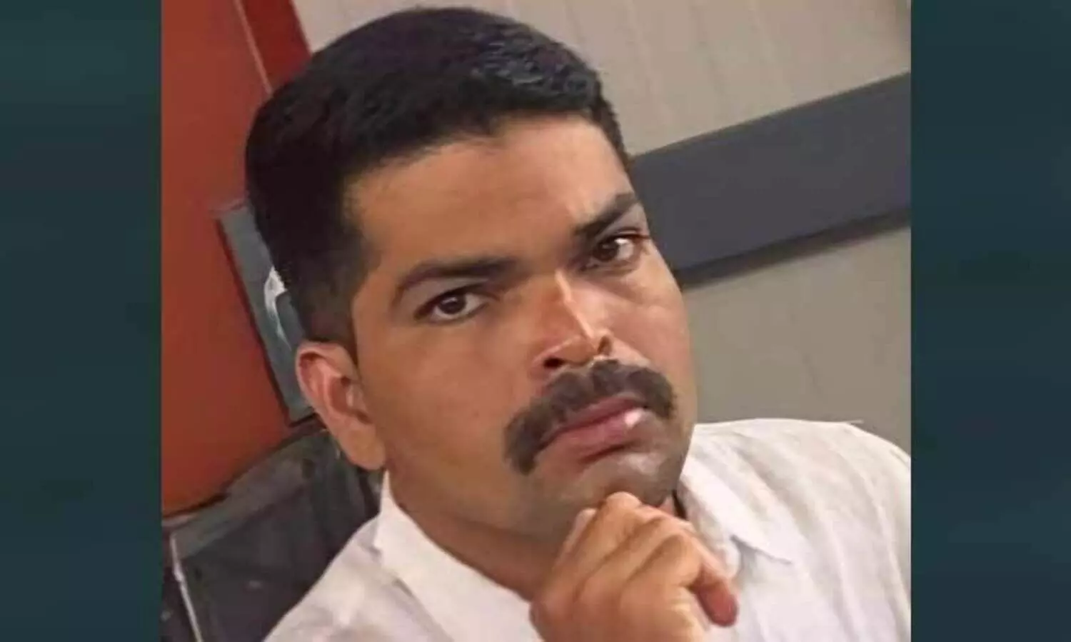 അപേക്ഷ തയ്യാറാക്കാൻ കൈക്കൂലി വാങ്ങിയ പ്രോസിക്യൂട്ടർ അറസ്റ്റിൽ