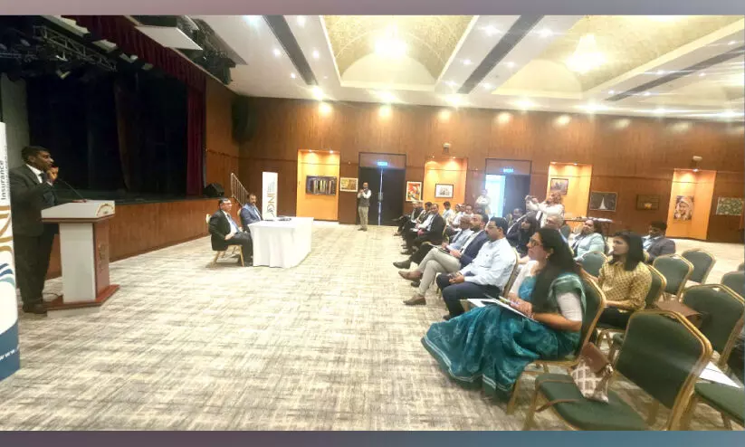 ഡി​ജി​റ്റ​ൽ സാ​ക്ഷ​ര​ത; പ്ര​വാ​സി തൊ​ഴി​ലാ​ളി​ക​ൾ​ക്ക് പ​രി​ശീ​ല​നം