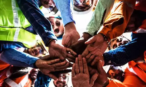 മ​ര​ണ​പ്പെ​ടു​ന്ന തൊ​ഴി​ലാ​ളി​ക​ൾ​ക്ക്​ ന​ഷ്ട​പ​രി​ഹാ​രം; കോ​ൺ​സു​ലേ​റ്റ്​ പ​ദ്ധ​തി​യി​ൽ ര​ണ്ട് ഇ​ൻ​ഷു​റ​ൻ​സ്​​ ക​മ്പ​നി​ക​ൾ കൂ​ടി