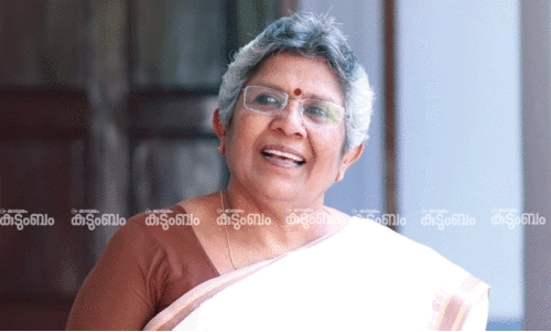 സ്​ത്രീക്ക്​ പുരുഷനെക്കാൾ പരിമിതിയുണ്ടെന്ന്​ പറയാൻ നേതാക്കൾക്കു​പോലും മടിയില്ലാത്ത കാലം -ലതിക സുഭാഷ്​