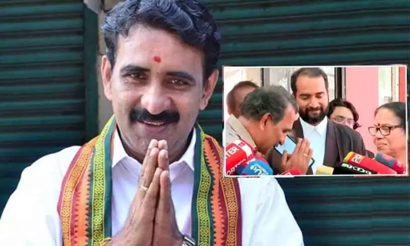 ശ്രീമതി ടീച്ചർ കരഞ്ഞതായി ബി.ജെ.പി നേതാവ് ബി. ഗോപാലകൃഷ്ണൻ; ‘എന്റെ ഖേദം എന്റെ ഔദാര്യം, എന്നും ഓർക്കുന്ന മാതൃകയാകട്ടെ എന്റെ ഖേദം; അന്തസ്സുള്ളവർക്ക് മനസ്സിലാകും അല്ലാത്തവർ കുരക്കും’ ശ്രീമതി ടീച്ചർ കരഞ്ഞതായി ബി.ജെ.പി നേതാവ് ബി. ഗോപാലകൃഷ്ണൻ; ‘എന്റെ ഖേദം എന്റെ ഔദാര്യം, എന്നും ഓർക്കുന്ന മാതൃകയാകട്ടെ എന്റെ ഖേദം; അന്തസ്സുള്ളവർക്ക് മനസ്സിലാകും അല്ലാത്തവർ കുരക്കും’