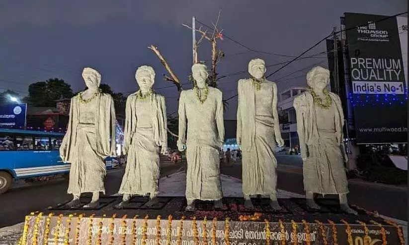 വൈക്കത്തെ വാർത്തകൾ അവസാനിക്കുന്നില്ല! വൈക്കത്തെ വാർത്തകൾ അവസാനിക്കുന്നില്ല!