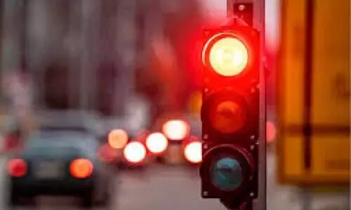 ചുവപ്പ്​ സിഗ്​നൽ ലംഘനം; കഴിഞ്ഞ വർഷം 271 റോഡപകടങ്ങൾ