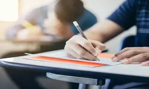 ബം​ഗ​ളൂ​രു ഉ​ൾ​പ്പെ​ടെ കേ​ര​ള​ത്തി​നു പു​റ​ത്തും കീം ​പ​രീ​ക്ഷ കേ​ന്ദ്രം