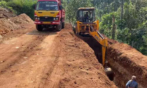 കാ​ളി​കാ​വ് മി​നി വ്യ​വ​സാ​യ പാ​ർ​ക്കി​നെ മാ​ലി​ന്യ സം​സ്ക​ര​ണ കേ​ന്ദ്ര​മാ​ക്കു​ന്നു