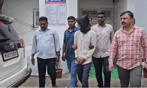 നവി മുംബൈയിൽ രണ്ടരവയസ്സുകാരിയെ കൊലപ്പെടുത്തിയ കേസിൽ അയൽക്കാരൻ അറസ്റ്റിൽ